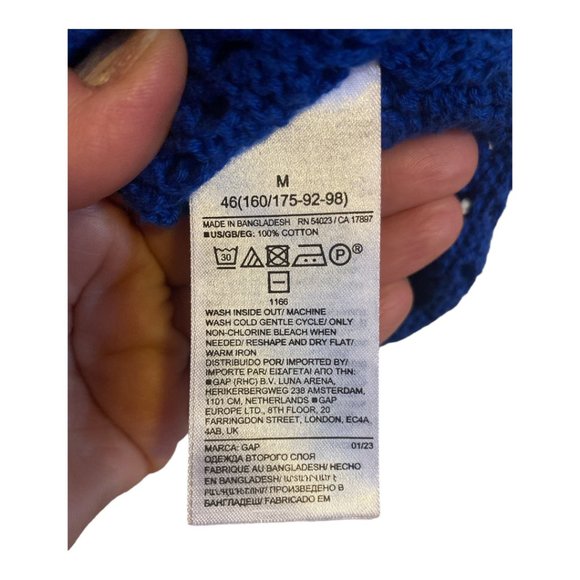 Gap Flutter Sleeve Crochet Sweater (M) - Picture 3 of 3